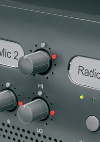 усилвател смесителите на Bosch предлагат множество аудио входове и допълнителни функции като VOX превключване и филтри за говор 